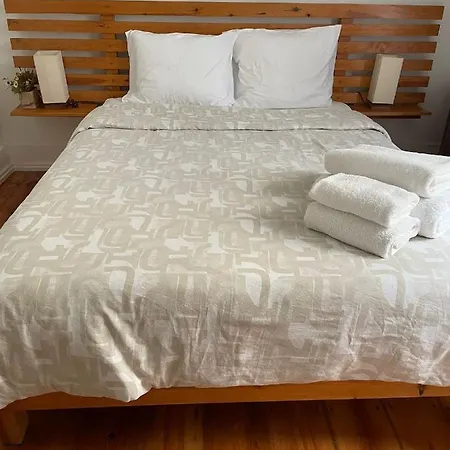 בית הארחה Rustic M2 R1 - Amazing Double With Shared Bathroom 3*