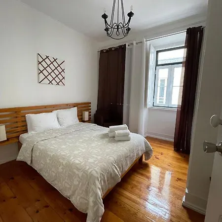 Rustic M2 R1 - Amazing Double With Shared Bathroom Konukevi 3*